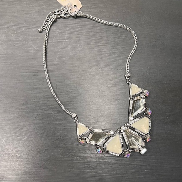 Olivia Welles Silver-Tone Iridescent Crystal Bib Necklace NWT - Picture 2 of 4